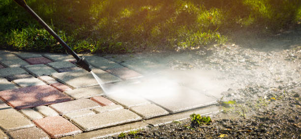 Best Pool Deck Cleaning  in Perry, OH